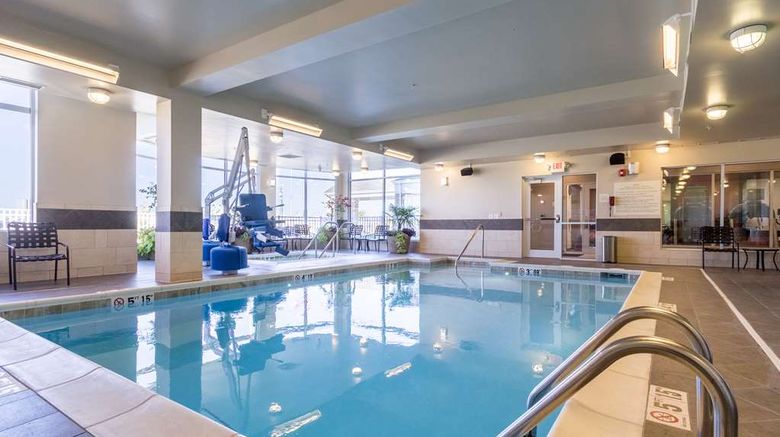 <b>Hilton Garden Inn Salina Pool</b>. Images powered by <a href="https://iceportal.shijigroup.com/" title="IcePortal" target="_blank">IcePortal</a>.