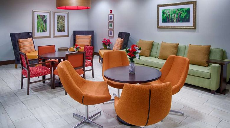 <b>Hilton Garden Inn Salina Lobby</b>. Images powered by <a href="https://iceportal.shijigroup.com/" title="IcePortal" target="_blank">IcePortal</a>.