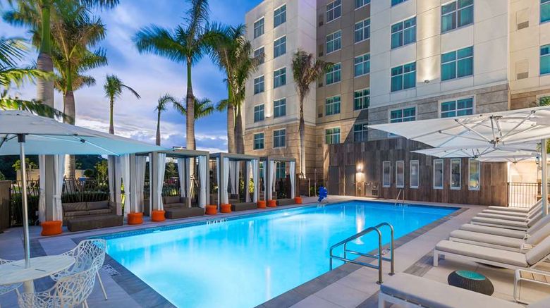 <b>Homewood Suites Sarasota Lakewood Ranch Pool</b>. Images powered by <a href="https://iceportal.shijigroup.com/" title="IcePortal" target="_blank">IcePortal</a>.