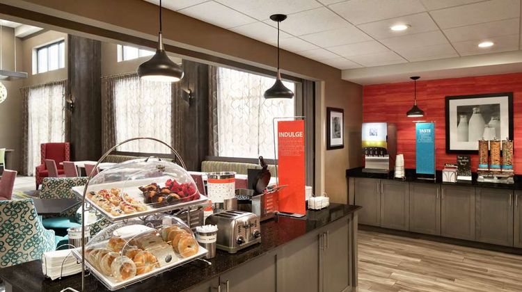 Hampton Inn & Suites St. Louis/Alton Restaurant
