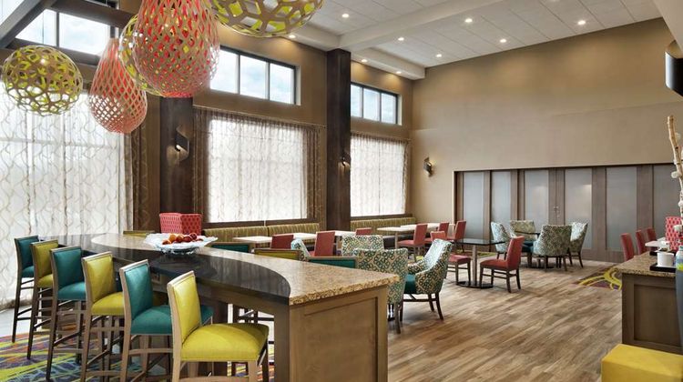 Hampton Inn & Suites St. Louis/Alton Lobby