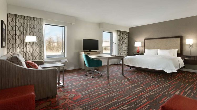 Hampton Inn & Suites St. Louis/Alton Room