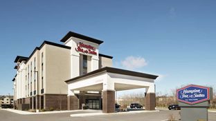 Hampton Inn & Suites St. Louis/Alton