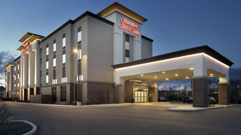 <b>Hampton Inn & Suites St. Louis/Alton Exterior</b>. Images powered by <a href="https://iceportal.shijigroup.com/" title="IcePortal" target="_blank">IcePortal</a>.