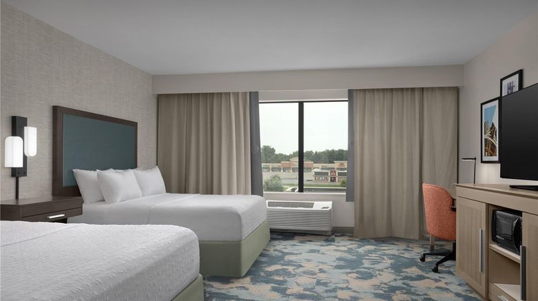 <b>Hampton Inn & Suites St. Louis/Alton Room</b>. Images powered by <a href="https://iceportal.shijigroup.com/" title="IcePortal" target="_blank">IcePortal</a>.