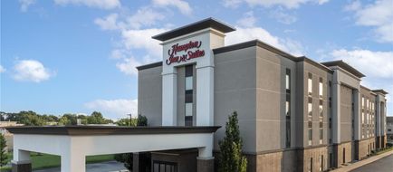 Hampton Inn & Suites St. Louis/Alton Exterior