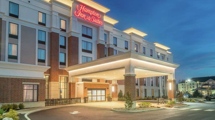 Hampton Inn & Suites Stewart Arpt Exterior