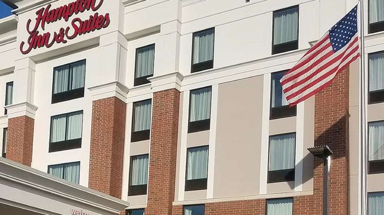 Hampton Inn & Suites Stewart Arpt Exterior