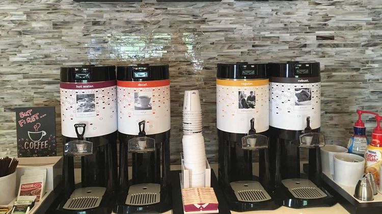 Hampton Inn & Suites Stewart Arpt Restaurant