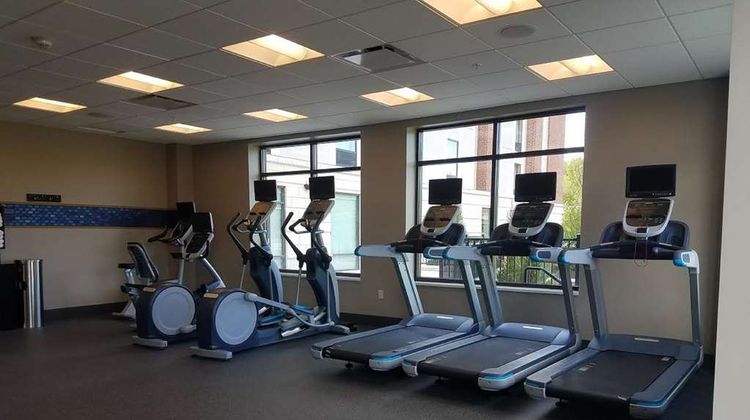 Hampton Inn & Suites Stewart Arpt Health