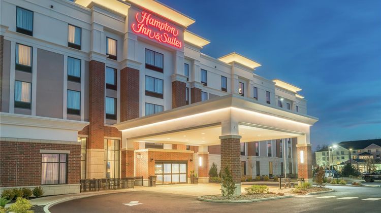 Hampton Inn & Suites Stewart Arpt Exterior