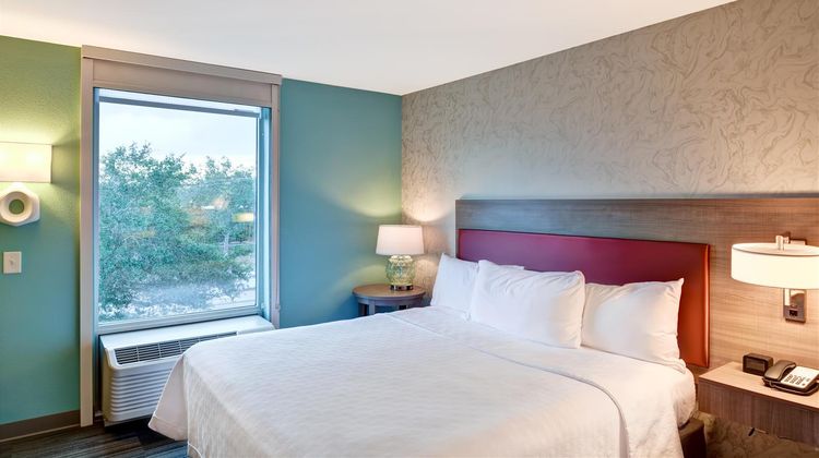 Home2 Suites by Hilton Tampa USF Room
