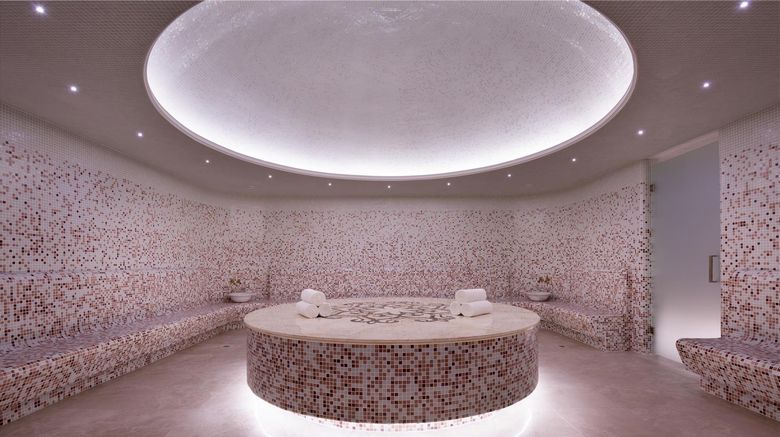 <b>Hilton Astana Recreation</b>. Images powered by <a href="https://iceportal.shijigroup.com/" title="IcePortal" target="_blank">IcePortal</a>.
