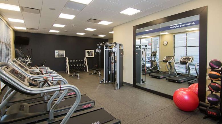<b>Hampton Inn & Suites Tulsa Downtown Health</b>. Images powered by <a href="https://iceportal.shijigroup.com/" title="IcePortal" target="_blank">IcePortal</a>.