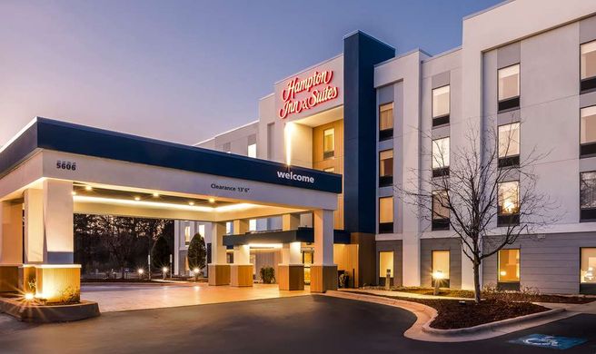 Hampton Inn & Suites Wilson I-95 Exterior