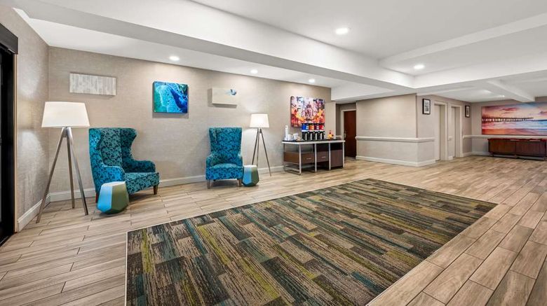<b>Hampton Inn & Suites Wilson I-95 Lobby</b>. Images powered by <a href="https://iceportal.shijigroup.com/" title="IcePortal" target="_blank">IcePortal</a>.