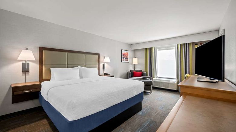 <b>Hampton Inn & Suites Wilson I-95 Room</b>. Images powered by <a href="https://iceportal.shijigroup.com/" title="IcePortal" target="_blank">IcePortal</a>.