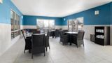 <b>Hampton Inn & Suites New Castle Pool</b>. Images powered by <a href="https://iceportal.shijigroup.com/" title="IcePortal" target="_blank">IcePortal</a>.