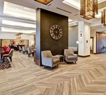 Hampton Inn & Suites Grande Prairie Lobby