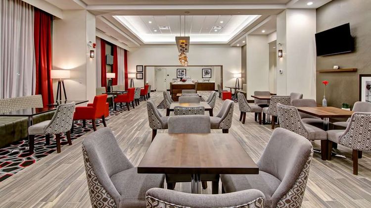 Hampton Inn & Suites Grande Prairie Restaurant