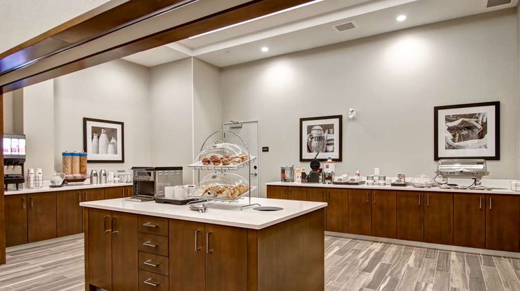 Hampton Inn & Suites Grande Prairie Restaurant