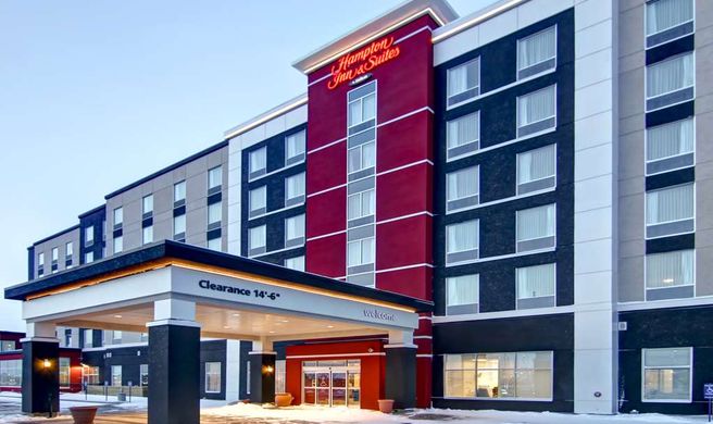 Hampton Inn & Suites Grande Prairie Exterior