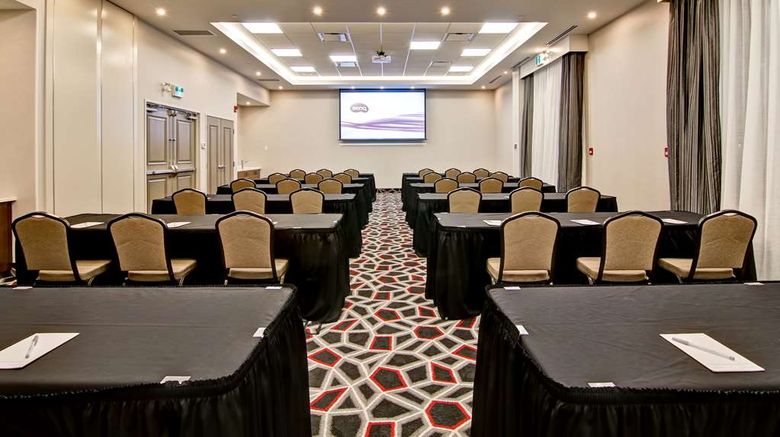 <b>Hampton Inn & Suites Grande Prairie Meeting</b>. Images powered by <a href="https://iceportal.shijigroup.com/" title="IcePortal" target="_blank">IcePortal</a>.