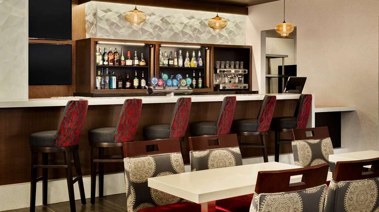 <b>DoubleTree by Hilton Toronto Arpt West Restaurant</b>. Images powered by <a href="https://iceportal.shijigroup.com/" title="IcePortal" target="_blank">IcePortal</a>.