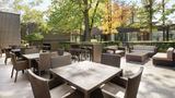 DoubleTree by Hilton Toronto Arpt West Exterior