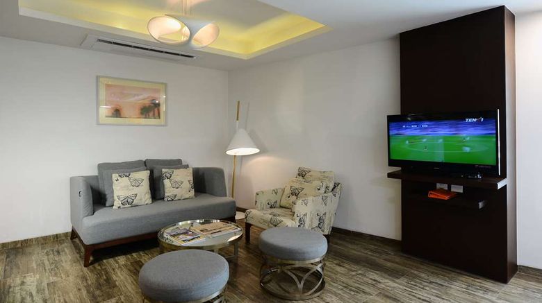 <b>Howard Johnson by Wyndham Kolkata Room</b>. Images powered by <a href="https://iceportal.shijigroup.com/" title="IcePortal" target="_blank">IcePortal</a>.
