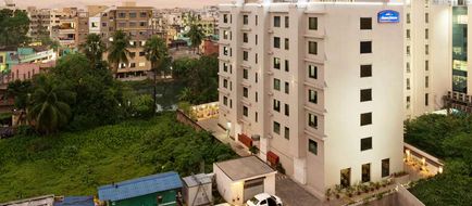 Howard Johnson by Wyndham Kolkata Exterior