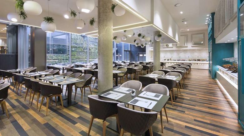<b>Hotel SB Glow Restaurant</b>. Images powered by <a href="https://iceportal.shijigroup.com/" title="IcePortal" target="_blank">IcePortal</a>.