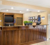 Best Western Plus Valdosta Hotel Lobby