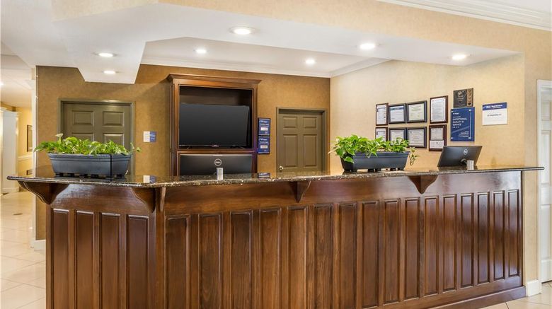 <b>Best Western Plus Valdosta Hotel Lobby</b>. Images powered by <a href="https://iceportal.shijigroup.com/" title="IcePortal" target="_blank">IcePortal</a>.
