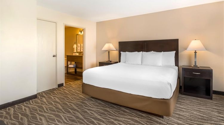 Best Western Plus Valdosta Hotel Room