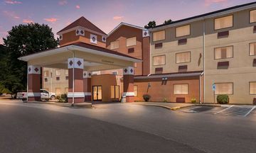 Best Western Logan Inn