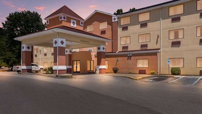Best Western Logan Inn