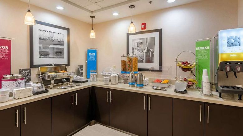 <b>Hampton Inn Covington Restaurant</b>. Images powered by <a href="https://iceportal.shijigroup.com/" title="IcePortal" target="_blank">IcePortal</a>.