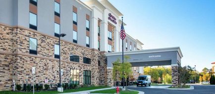 Hampton Inn & Suites Glenarden Exterior