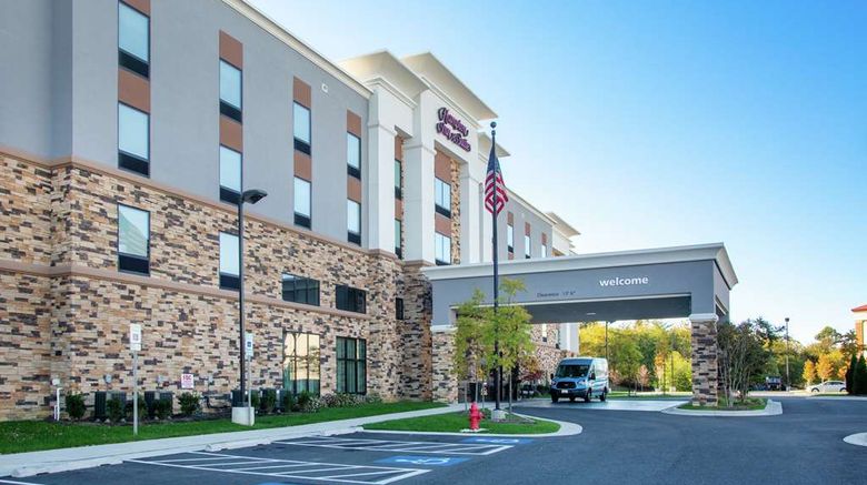 <b>Hampton Inn & Suites Glenarden Exterior</b>. Images powered by <a href="https://iceportal.shijigroup.com/" title="IcePortal" target="_blank">IcePortal</a>.