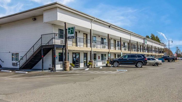 GuestHouse Inn & Suites Montesano Exterior
