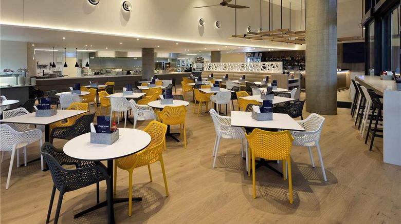 <b>Ibis Brisbane Airport Hotel Restaurant</b>. Images powered by <a href="https://iceportal.shijigroup.com/" title="IcePortal" target="_blank">IcePortal</a>.