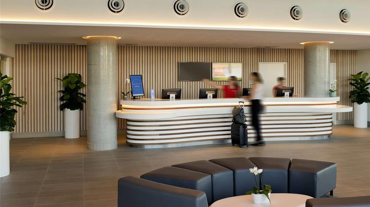 Ibis Brisbane Airport Hotel Exterior