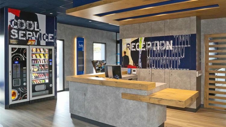 Ibis Budget Amiens Center Gare Exterior