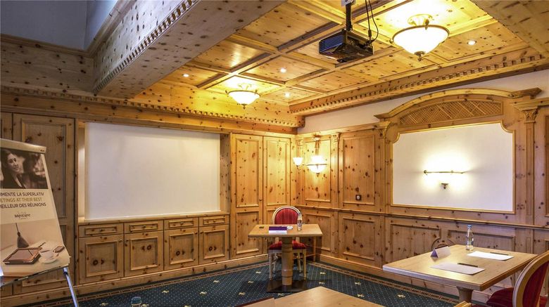 <b>Mercure Singhisoara Binderbubi Hotel Spa Meeting</b>. Images powered by <a href="https://iceportal.shijigroup.com/" title="IcePortal" target="_blank">IcePortal</a>.
