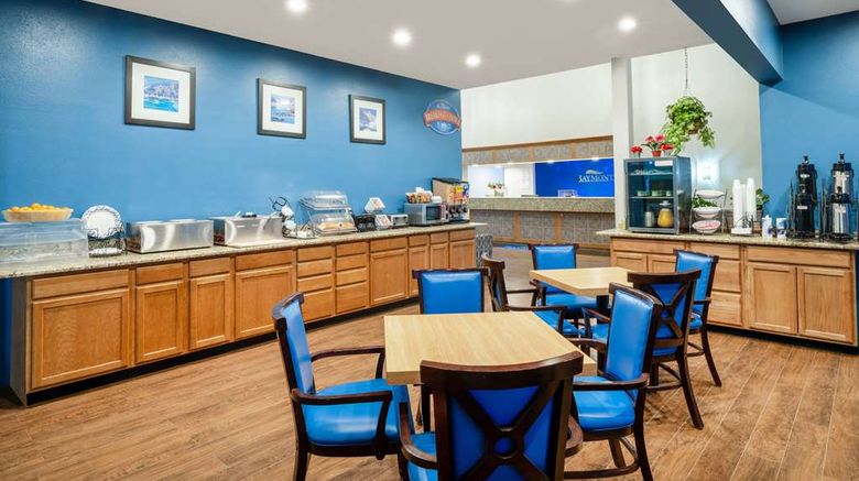 <b>Baymont Inn & Suites Limon Restaurant</b>. Images powered by <a href="https://iceportal.shijigroup.com/" title="IcePortal" target="_blank">IcePortal</a>.