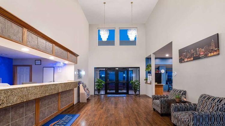 Baymont Inn & Suites Limon Lobby