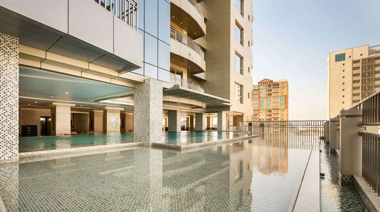 Wyndham Garden Manama Pool