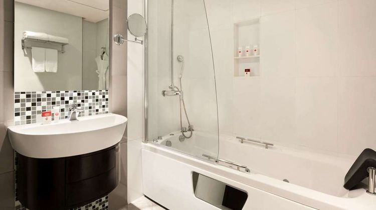 Wyndham Garden Manama Room