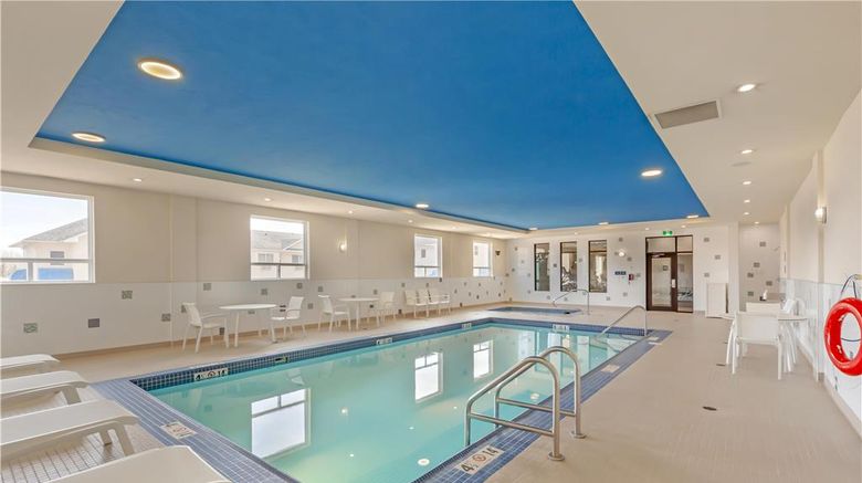 <b>Best Western Plus Hinton Inn & Suites Pool</b>. Images powered by <a href="https://iceportal.shijigroup.com/" title="IcePortal" target="_blank">IcePortal</a>.